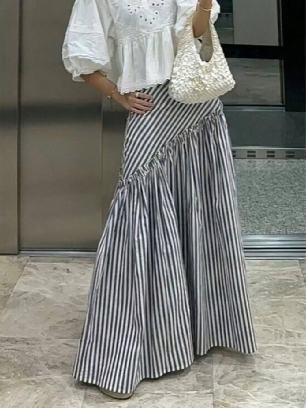 Black And White Casual Women's A-Line Striped Ruffle Hem Skirt